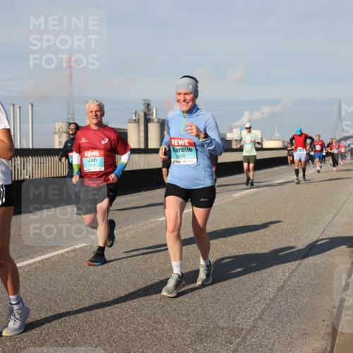 03.10.2025 - Köhlbrandbrückenlauf Lena Gebhardt http://msf.ph/oto/9134522 03.10.2025 09:52:41 Position 2 1401, 3539, 2134 meine-sportfotos.de