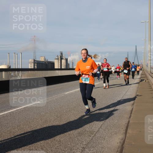 03.10.2025 - Köhlbrandbrückenlauf Lena Gebhardt http://msf.ph/oto/9134625 03.10.2025 09:52:47 Position 2  meine-sportfotos.de