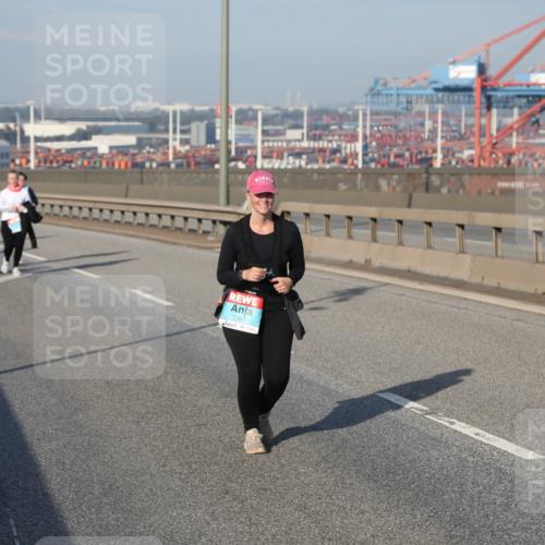 03.10.2025 - Köhlbrandbrückenlauf Yannick Fuchs http://msf.ph/oto/9134646 03.10.2025 09:10:15 Position 2 2367 meine-sportfotos.de