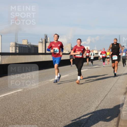03.10.2025 - Köhlbrandbrückenlauf Lena Gebhardt http://msf.ph/oto/9134651 03.10.2025 09:52:49 Position 2  meine-sportfotos.de
