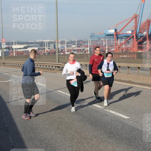 03.10.2025 - Köhlbrandbrückenlauf Yannick Fuchs http://msf.ph/oto/9134695 03.10.2025 09:10:26 Position 2 2650 meine-sportfotos.de
