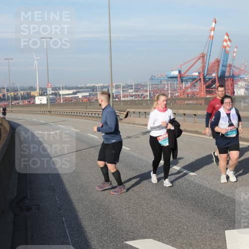 03.10.2025 - Köhlbrandbrückenlauf Yannick Fuchs http://msf.ph/oto/9134722 03.10.2025 09:10:28 Position 2  meine-sportfotos.de