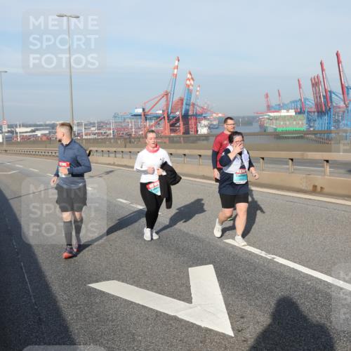 03.10.2025 - Köhlbrandbrückenlauf Yannick Fuchs http://msf.ph/oto/9134735 03.10.2025 09:10:29 Position 2  meine-sportfotos.de
