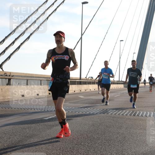 03.10.2025 - Köhlbrandbrückenlauf Yannick Fuchs http://msf.ph/oto/9134794 03.10.2025 08:21:58 Position 1  meine-sportfotos.de