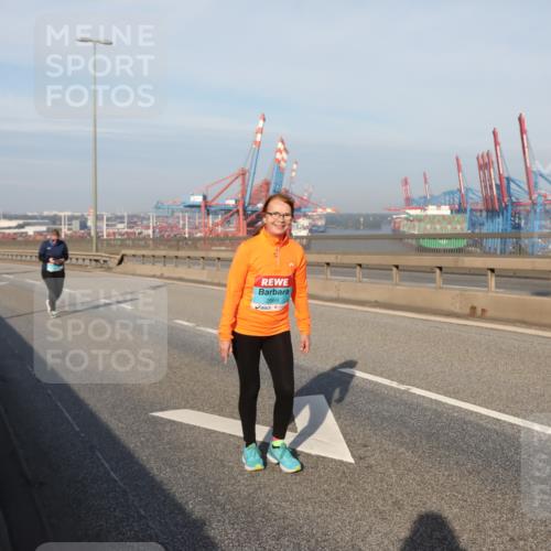 03.10.2025 - Köhlbrandbrückenlauf Yannick Fuchs http://msf.ph/oto/9134808 03.10.2025 09:11:50 Position 2 2669 meine-sportfotos.de