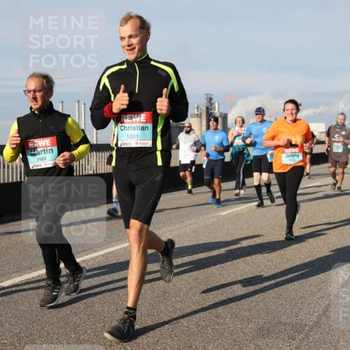 03.10.2025 - Köhlbrandbrückenlauf Lena Gebhardt http://msf.ph/oto/9134810 03.10.2025 09:52:59 Position 2 1464, 1201 meine-sportfotos.de