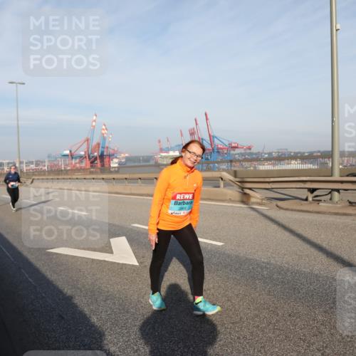 03.10.2025 - Köhlbrandbrückenlauf Yannick Fuchs http://msf.ph/oto/9134820 03.10.2025 09:11:51 Position 2 2669 meine-sportfotos.de