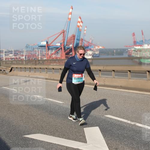 03.10.2025 - Köhlbrandbrückenlauf Yannick Fuchs http://msf.ph/oto/9134843 03.10.2025 09:11:56 Position 2 2546 meine-sportfotos.de