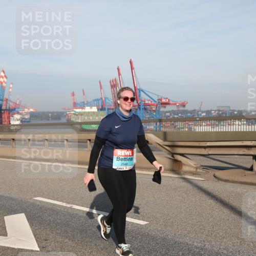03.10.2025 - Köhlbrandbrückenlauf Yannick Fuchs http://msf.ph/oto/9134859 03.10.2025 09:11:58 Position 2 2546, 118 meine-sportfotos.de