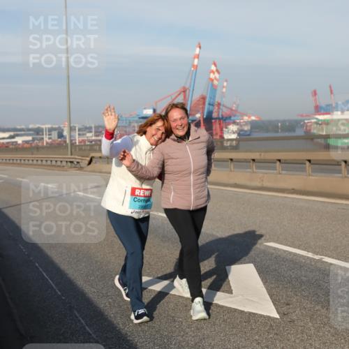 03.10.2025 - Köhlbrandbrückenlauf Yannick Fuchs http://msf.ph/oto/9134950 03.10.2025 09:12:27 Position 2 2908 meine-sportfotos.de