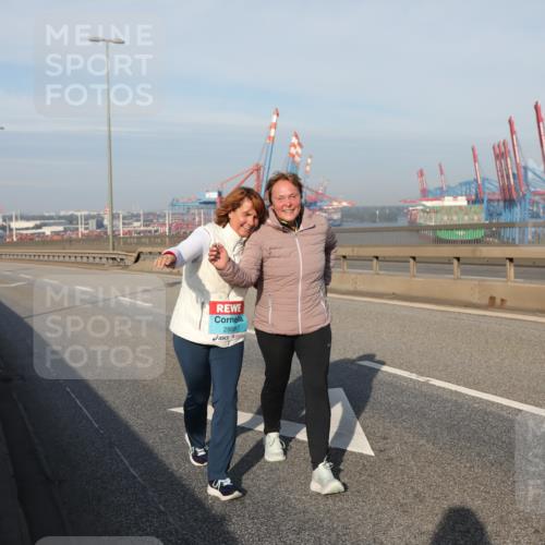 03.10.2025 - Köhlbrandbrückenlauf Yannick Fuchs http://msf.ph/oto/9134957 03.10.2025 09:12:27 Position 2 2908 meine-sportfotos.de