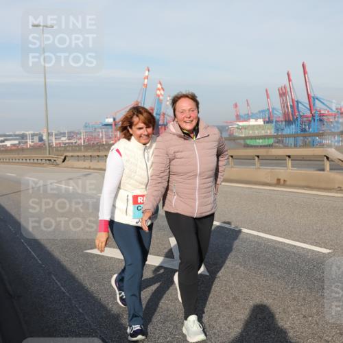 03.10.2025 - Köhlbrandbrückenlauf Yannick Fuchs http://msf.ph/oto/9134965 03.10.2025 09:12:28 Position 2  meine-sportfotos.de