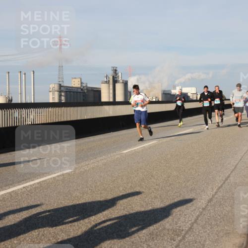 03.10.2025 - Köhlbrandbrückenlauf Lena Gebhardt http://msf.ph/oto/9134974 03.10.2025 09:53:10 Position 2  meine-sportfotos.de
