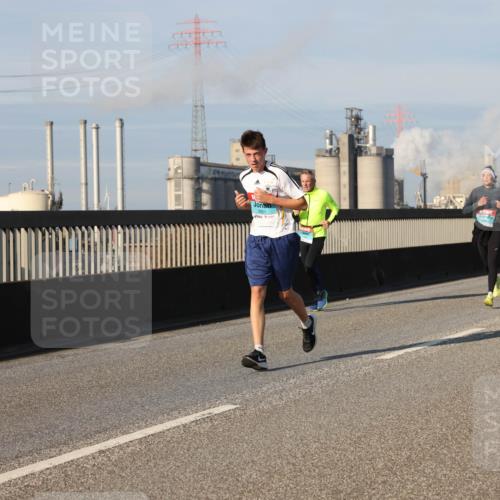 03.10.2025 - Köhlbrandbrückenlauf Lena Gebhardt http://msf.ph/oto/9134986 03.10.2025 09:53:11 Position 2 2921 meine-sportfotos.de
