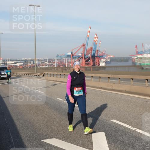 03.10.2025 - Köhlbrandbrückenlauf Yannick Fuchs http://msf.ph/oto/9135081 03.10.2025 09:13:51 Position 2  meine-sportfotos.de