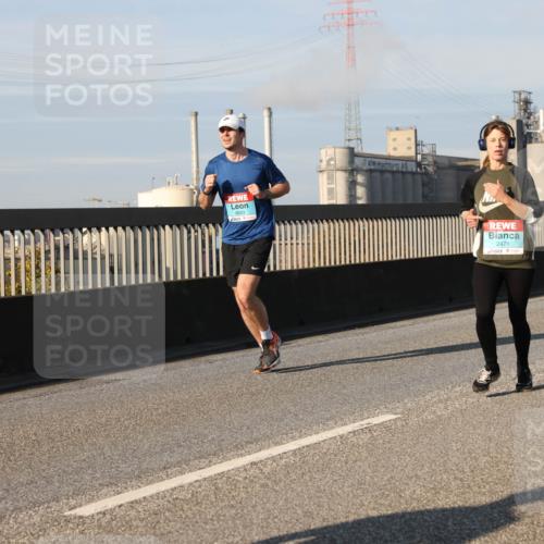 03.10.2025 - Köhlbrandbrückenlauf Lena Gebhardt http://msf.ph/oto/9135207 03.10.2025 09:53:23 Position 2 3653, 2471 meine-sportfotos.de