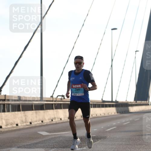 03.10.2025 - Köhlbrandbrückenlauf Yannick Fuchs http://msf.ph/oto/9135212 03.10.2025 08:17:17 Position 2 3247 meine-sportfotos.de