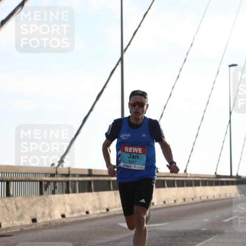 03.10.2025 - Köhlbrandbrückenlauf Yannick Fuchs http://msf.ph/oto/9135219 03.10.2025 08:17:17 Position 2 3247 meine-sportfotos.de