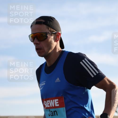 03.10.2025 - Köhlbrandbrückenlauf Yannick Fuchs http://msf.ph/oto/9135234 03.10.2025 08:17:18 Position 2  meine-sportfotos.de
