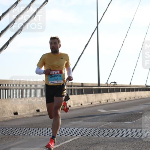 03.10.2025 - Köhlbrandbrückenlauf Yannick Fuchs http://msf.ph/oto/9135256 03.10.2025 08:17:43 Position 2 3590 meine-sportfotos.de