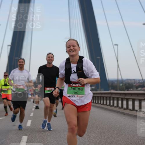 03.10.2025 - Köhlbrandbrückenlauf Jannik Wohlers http://msf.ph/oto/9135299 03.10.2025 15:24:09 Position 1 7599 meine-sportfotos.de