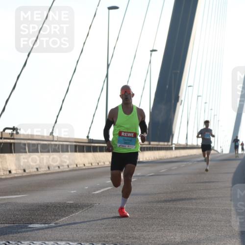 03.10.2025 - Köhlbrandbrückenlauf Yannick Fuchs http://msf.ph/oto/9135308 03.10.2025 08:17:47 Position 2 3807 meine-sportfotos.de