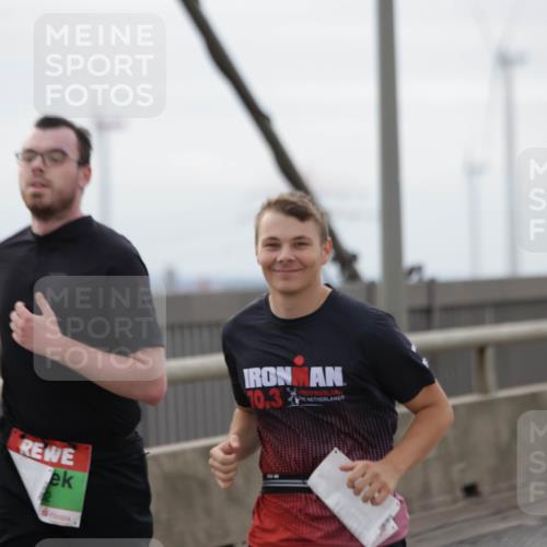 03.10.2025 - Köhlbrandbrückenlauf Jannik Wohlers http://msf.ph/oto/9135322 03.10.2025 16:06:13 Position 1 10, 3 meine-sportfotos.de