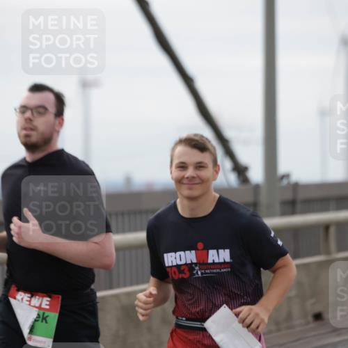 03.10.2025 - Köhlbrandbrückenlauf Jannik Wohlers http://msf.ph/oto/9135326 03.10.2025 16:06:13 Position 1 10, 3 meine-sportfotos.de