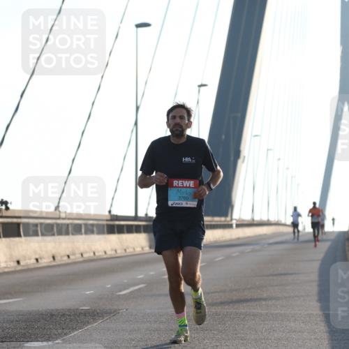 03.10.2025 - Köhlbrandbrückenlauf Yannick Fuchs http://msf.ph/oto/9135478 03.10.2025 08:18:01 Position 2 3760 meine-sportfotos.de