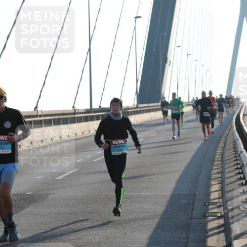 03.10.2025 - Köhlbrandbrückenlauf Yannick Fuchs http://msf.ph/oto/9135486 03.10.2025 08:22:44 Position 1 3414, 3083 meine-sportfotos.de