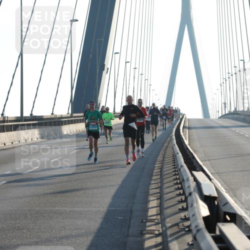 03.10.2025 - Köhlbrandbrückenlauf Yannick Fuchs http://msf.ph/oto/9135510 03.10.2025 08:22:46 Position 1  meine-sportfotos.de