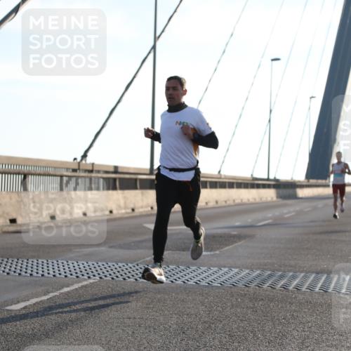 03.10.2025 - Köhlbrandbrückenlauf Yannick Fuchs http://msf.ph/oto/9135586 03.10.2025 08:18:15 Position 2  meine-sportfotos.de