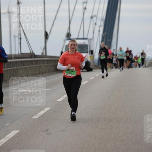 03.10.2025 - Köhlbrandbrückenlauf Jannik Wohlers http://msf.ph/oto/9135620 03.10.2025 16:06:24 Position 1 9532 meine-sportfotos.de