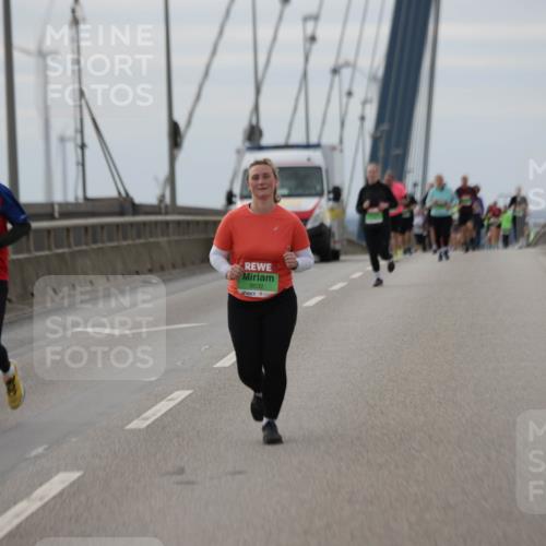 03.10.2025 - Köhlbrandbrückenlauf Jannik Wohlers http://msf.ph/oto/9135631 03.10.2025 16:06:24 Position 1 9532 meine-sportfotos.de
