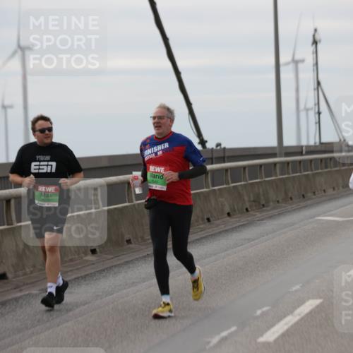 03.10.2025 - Köhlbrandbrückenlauf Jannik Wohlers http://msf.ph/oto/9135677 03.10.2025 16:06:25 Position 1 2025, 7640, 9532 meine-sportfotos.de