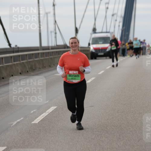 03.10.2025 - Köhlbrandbrückenlauf Jannik Wohlers http://msf.ph/oto/9135688 03.10.2025 16:06:26 Position 1 2025, 9532 meine-sportfotos.de