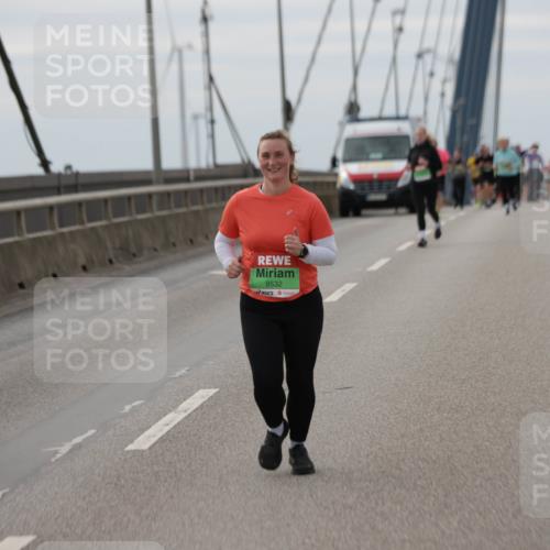 03.10.2025 - Köhlbrandbrückenlauf Jannik Wohlers http://msf.ph/oto/9135693 03.10.2025 16:06:26 Position 1 2025, 9532 meine-sportfotos.de