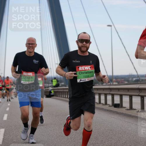03.10.2025 - Köhlbrandbrückenlauf Jannik Wohlers http://msf.ph/oto/9135780 03.10.2025 15:24:20 Position 1 7057, 7213, 96, 247, 50, 7259, 7342 meine-sportfotos.de