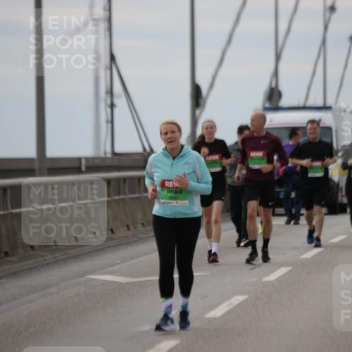 03.10.2025 - Köhlbrandbrückenlauf Jannik Wohlers http://msf.ph/oto/9135818 03.10.2025 16:06:41 Position 1 8500 meine-sportfotos.de