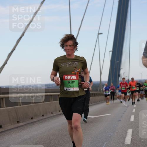 03.10.2025 - Köhlbrandbrückenlauf Jannik Wohlers http://msf.ph/oto/9135829 03.10.2025 15:24:21 Position 1 2025, 7213, 7057 meine-sportfotos.de