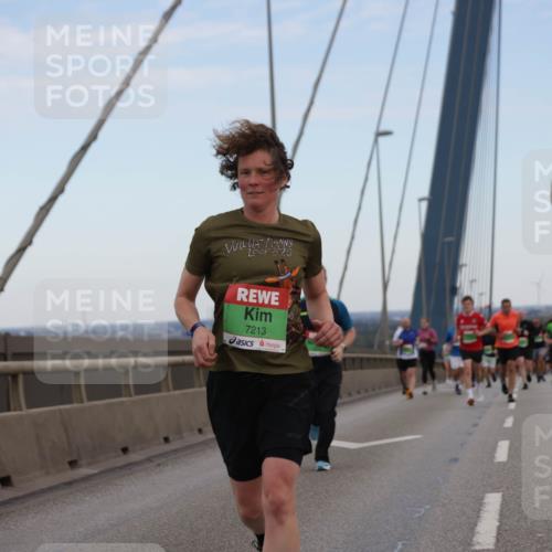 03.10.2025 - Köhlbrandbrückenlauf Jannik Wohlers http://msf.ph/oto/9135838 03.10.2025 15:24:22 Position 1 2025, 7213 meine-sportfotos.de