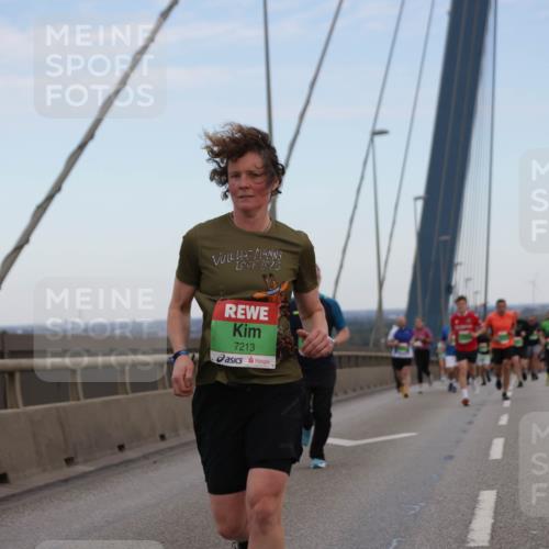 03.10.2025 - Köhlbrandbrückenlauf Jannik Wohlers http://msf.ph/oto/9135843 03.10.2025 15:24:22 Position 1 2025, 7213 meine-sportfotos.de