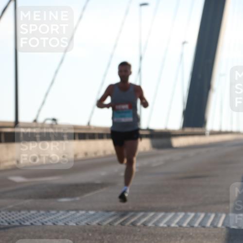 03.10.2025 - Köhlbrandbrückenlauf Yannick Fuchs http://msf.ph/oto/9135933 03.10.2025 08:19:27 Position 2  meine-sportfotos.de