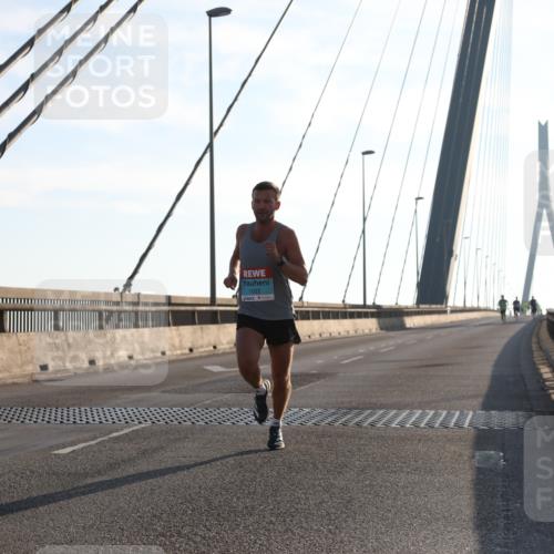 03.10.2025 - Köhlbrandbrückenlauf Yannick Fuchs http://msf.ph/oto/9135941 03.10.2025 08:19:28 Position 2 1111, 1022 meine-sportfotos.de