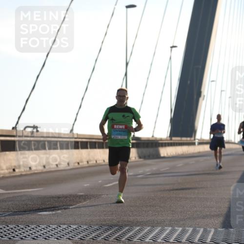 03.10.2025 - Köhlbrandbrückenlauf Yannick Fuchs http://msf.ph/oto/9135972 03.10.2025 08:19:40 Position 2 2702 meine-sportfotos.de