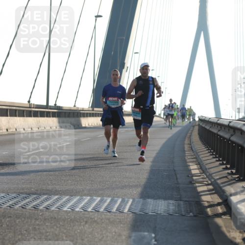 03.10.2025 - Köhlbrandbrückenlauf Yannick Fuchs http://msf.ph/oto/9136000 03.10.2025 08:19:43 Position 2  meine-sportfotos.de