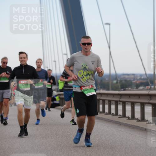 03.10.2025 - Köhlbrandbrückenlauf Jannik Wohlers http://msf.ph/oto/9136158 03.10.2025 15:24:31 Position 1 9489, 7485, 10 meine-sportfotos.de