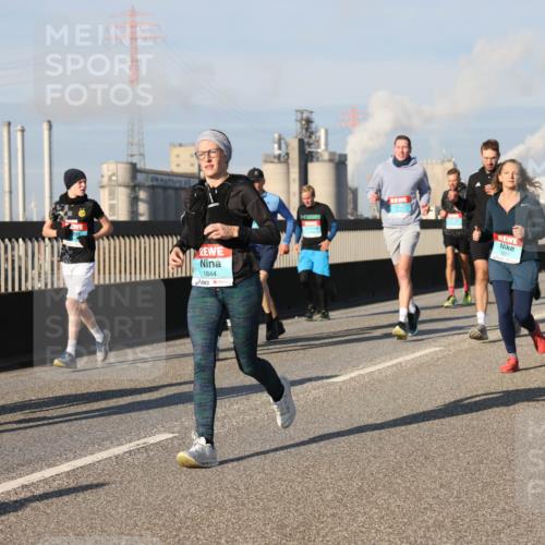 03.10.2025 - Köhlbrandbrückenlauf Lena Gebhardt http://msf.ph/oto/9136159 03.10.2025 09:54:04 Position 2 3238, 1844, 6018, 1921 meine-sportfotos.de