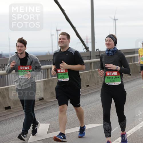 03.10.2025 - Köhlbrandbrückenlauf Jannik Wohlers http://msf.ph/oto/9136225 03.10.2025 16:06:56 Position 1 8, 8304, 8486 meine-sportfotos.de