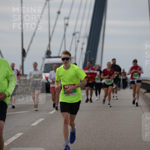 03.10.2025 - Köhlbrandbrückenlauf Jannik Wohlers http://msf.ph/oto/9136307 03.10.2025 16:06:59 Position 1 9218 meine-sportfotos.de